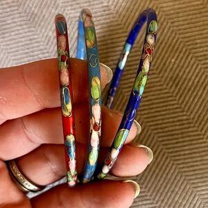 Vintage Cloisonne Enameled Bangle Bracelets Multi colored set 3 Flower pattern